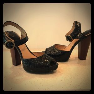 The Frye Company Platform Sandals sz 8.5